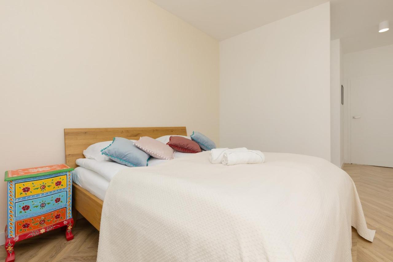 Zdziechowskiego Spacious With Parking By Renters * Warszawa